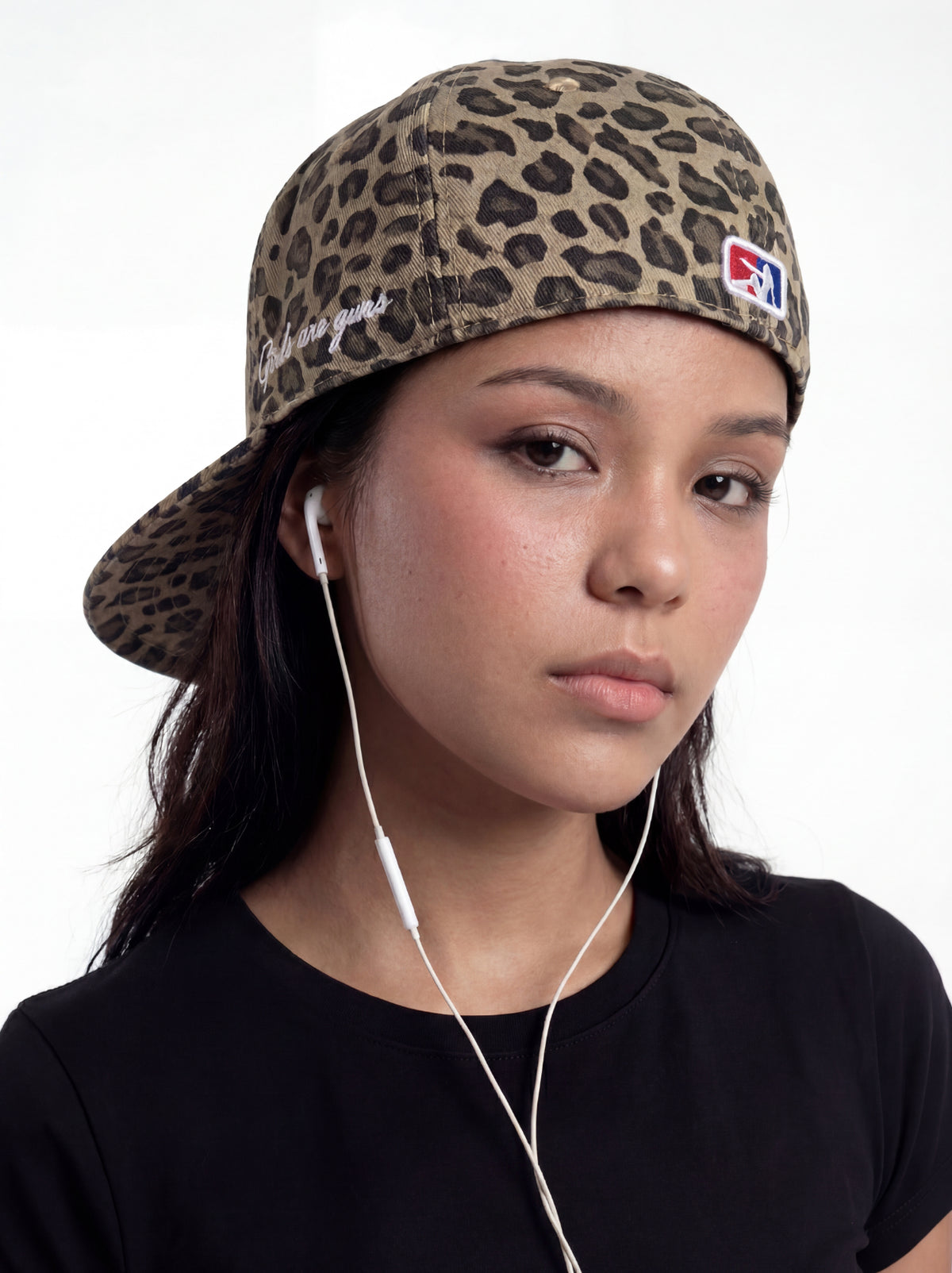 Brown leopard embroidered flat-brimmed hat