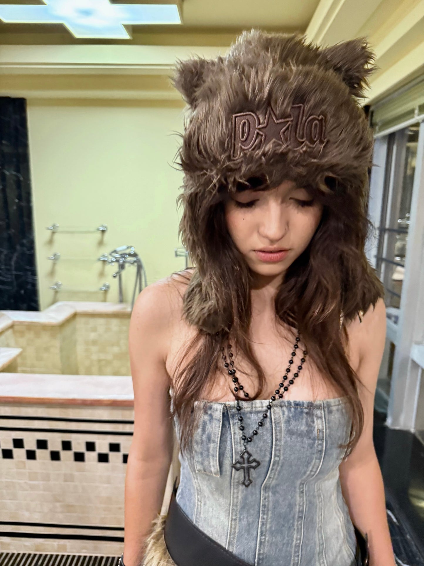 Bear claw winter hat