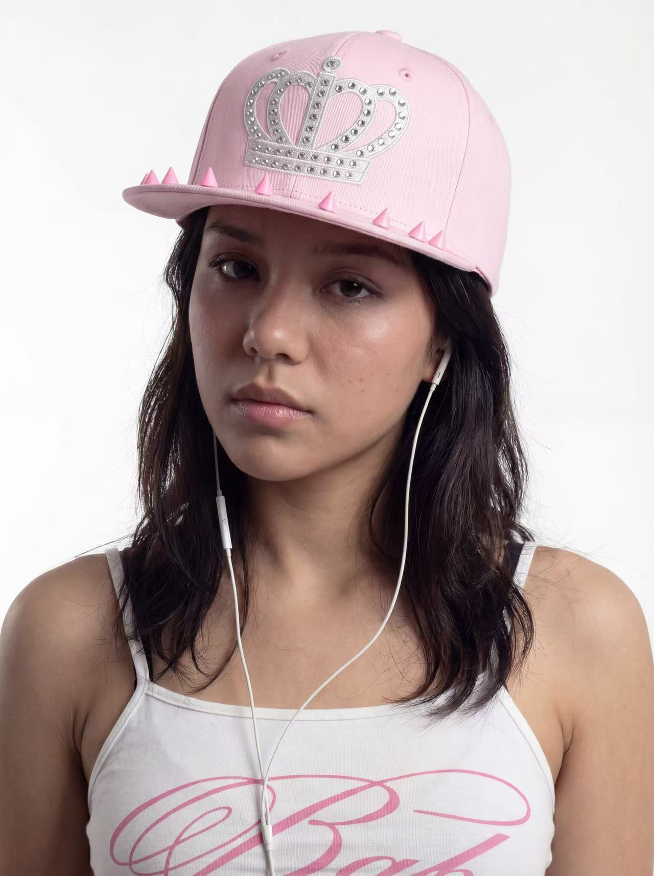 Diamond encrusted crown rivet flat-brimmed baseball cap